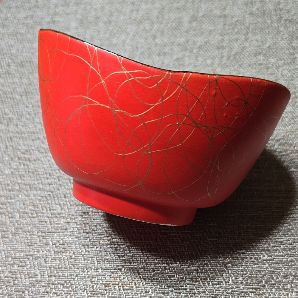 Vintage Shawnee USA 1004 Art Pottery Bowl – Orange/Gold/Black